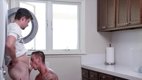 Next Door Raw: European Mason Williams likes real sex